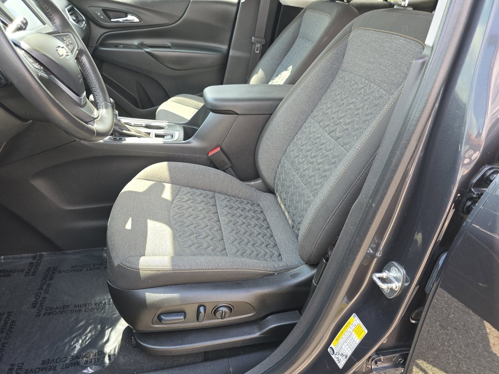 2022 Chevrolet Equinox LT photo 23