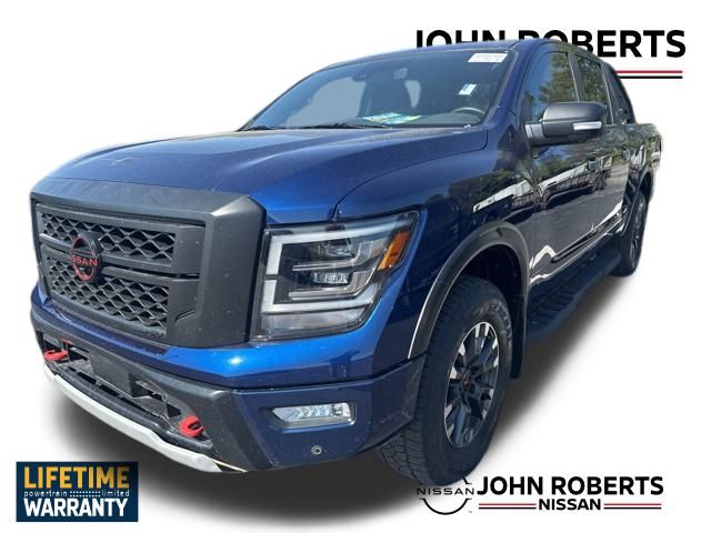 2023 Nissan Titan PRO-4X photo 2