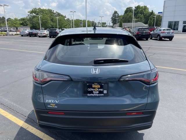 2025 Honda HR-V LX photo 2