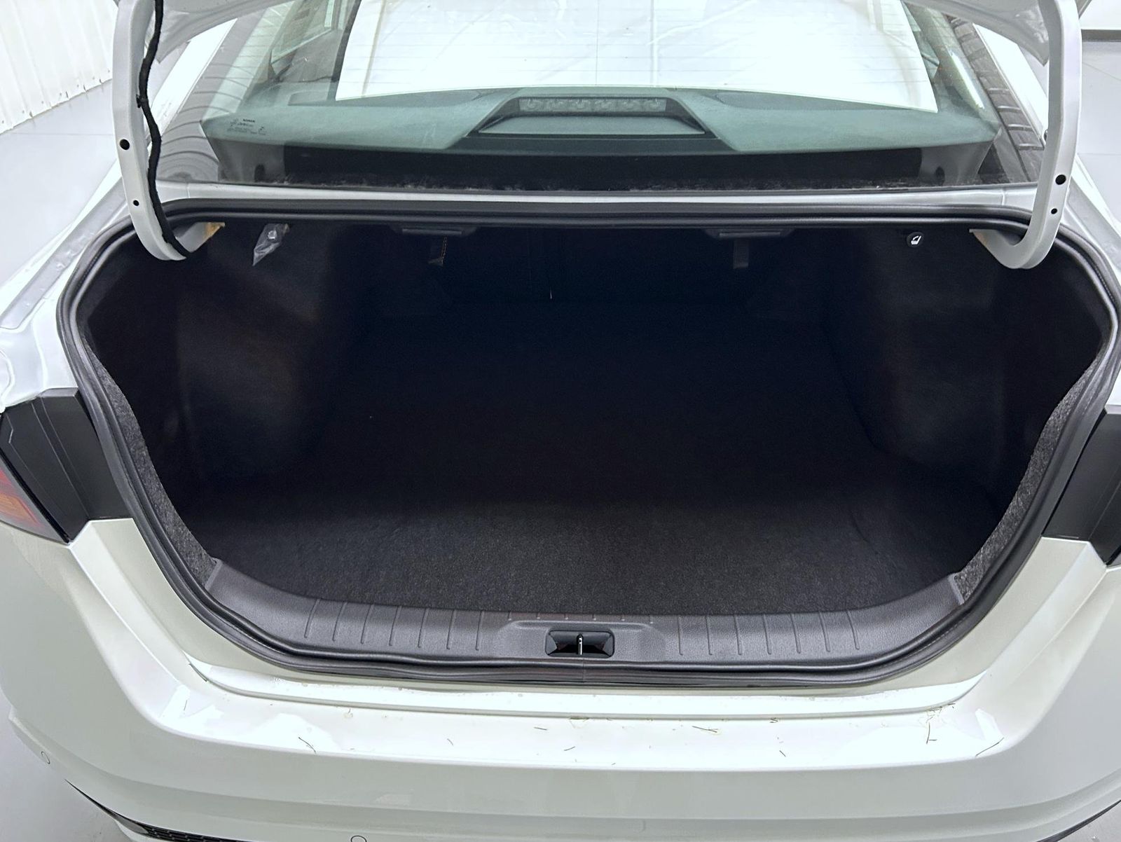 2025 Nissan Altima 2.5 SL photo 9