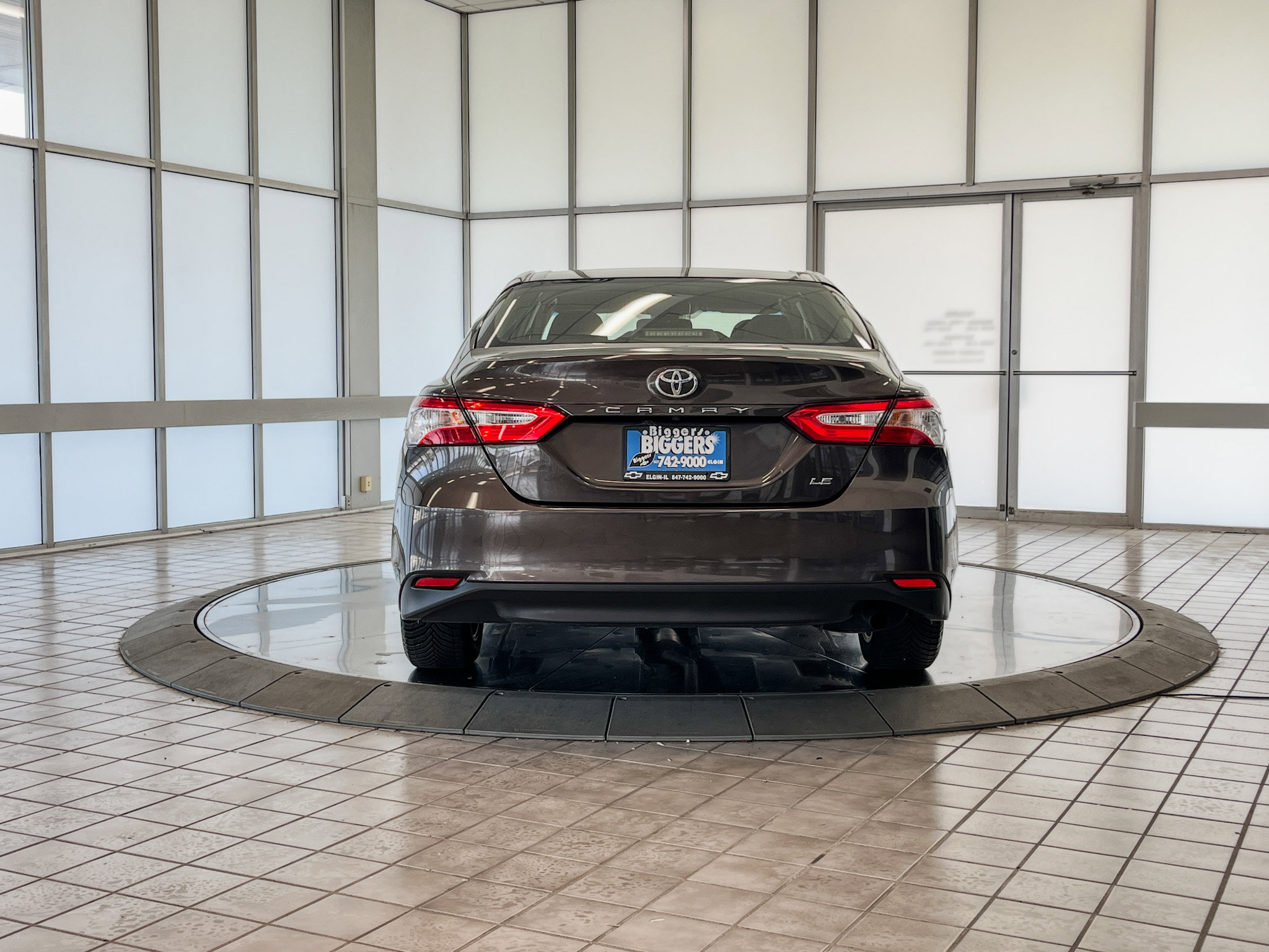 2018 Toyota Camry LE photo 5