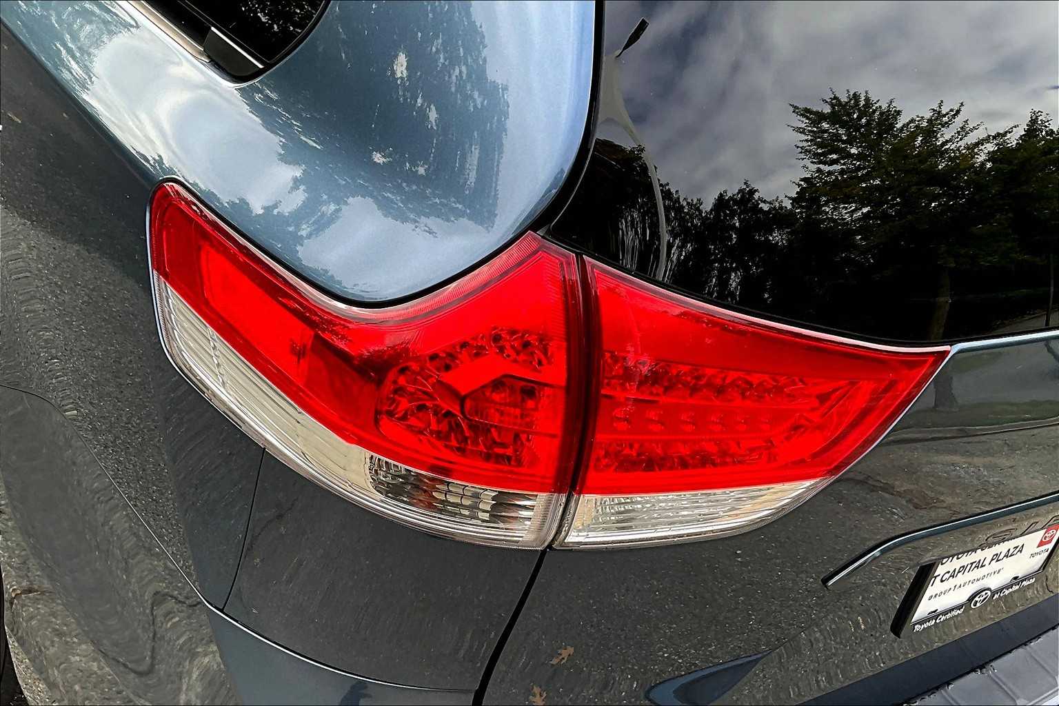 2014 Toyota Sienna LE photo 27