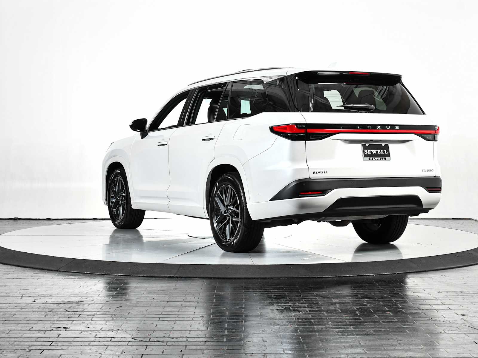 2024 Lexus TX 350 Luxury photo 3