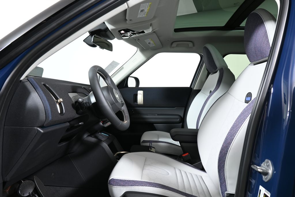 2025 Mini Countryman S ALL4 photo 2