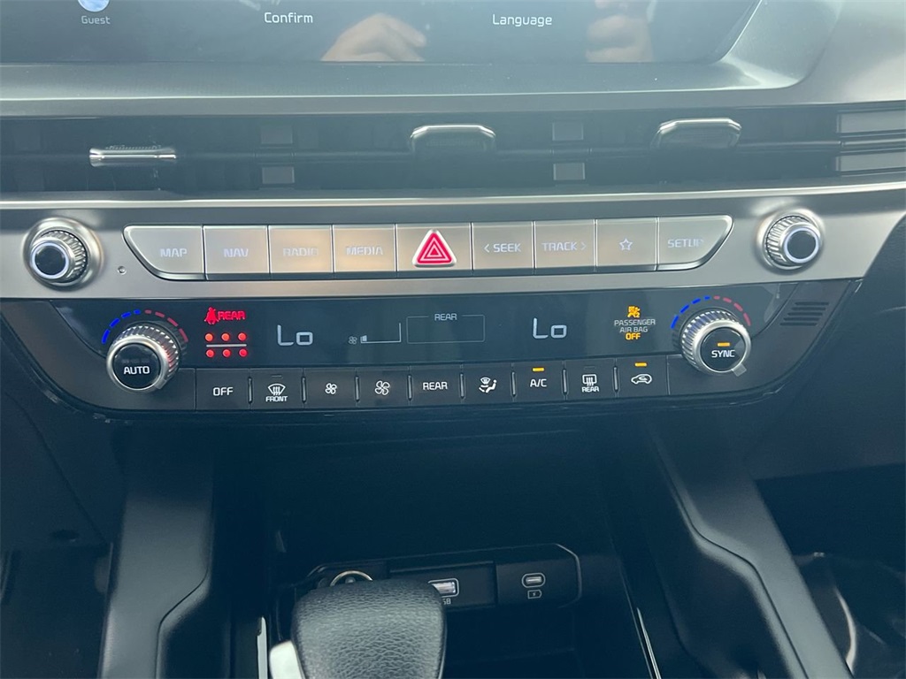 2025 Kia Telluride LX photo 20