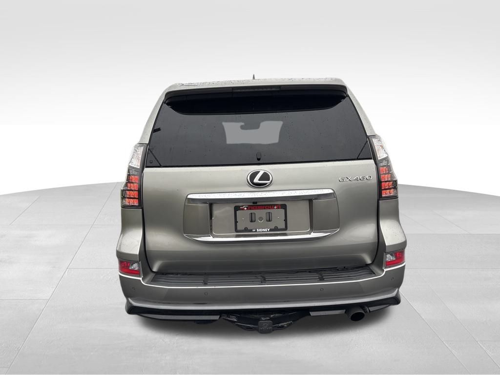 2023 Lexus GX 460 photo 3