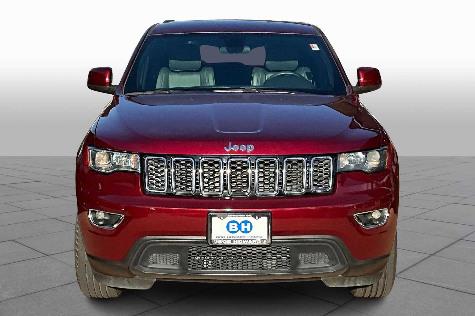 2018 Jeep Grand Cherokee Laredo photo 3