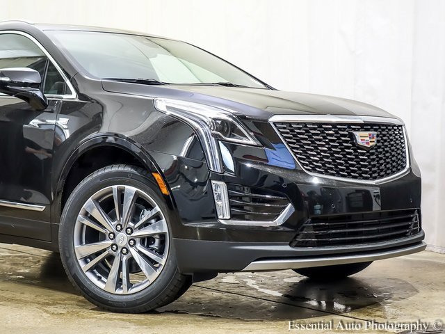 2025 Cadillac XT5 Premium Luxury photo 2