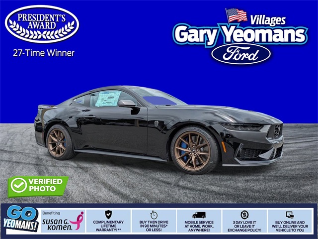2025 Ford Mustang Dark Horse's photo
