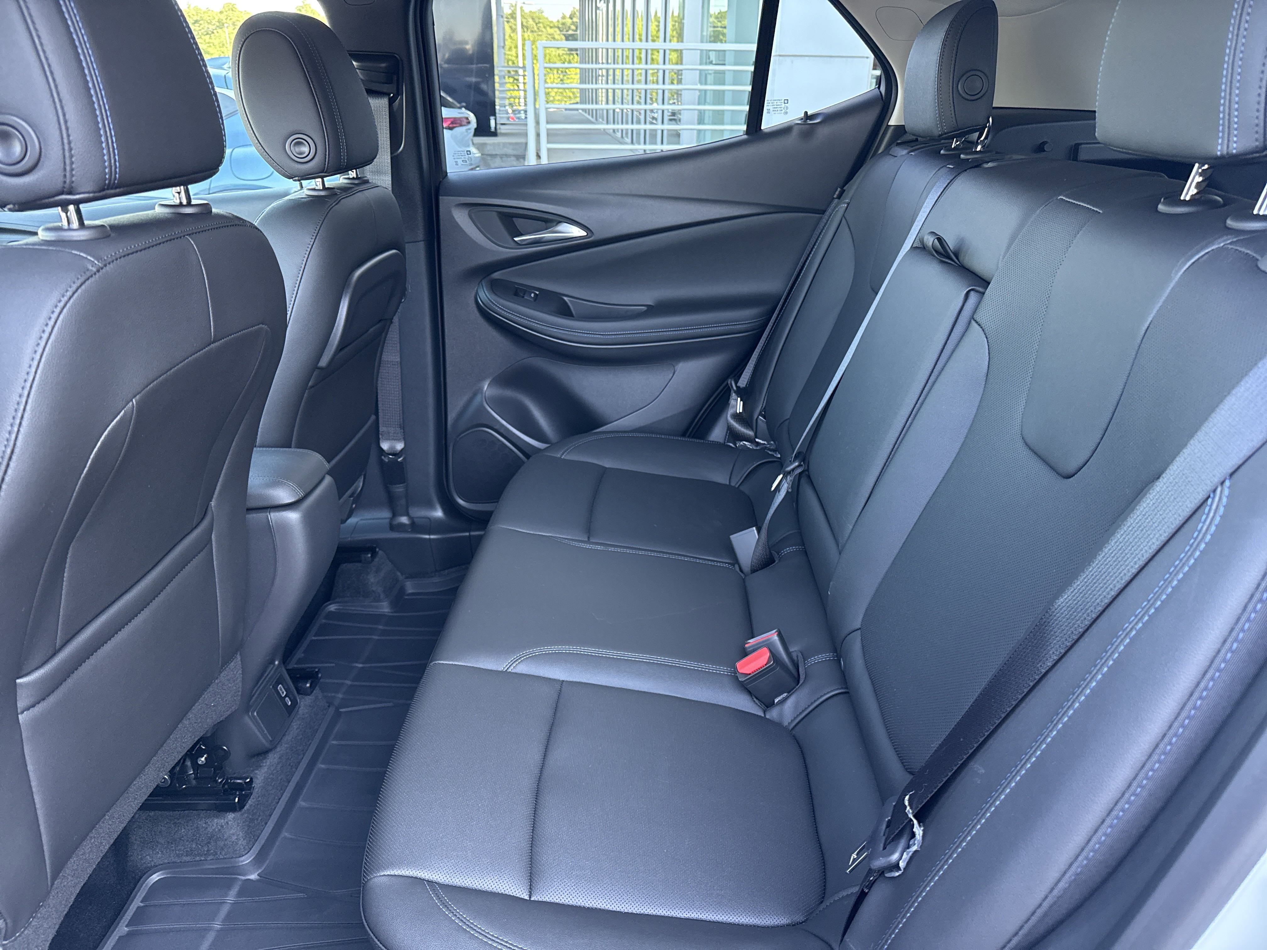 2026 Buick Encore GX Sport Touring photo 3