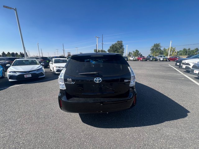 2014 Toyota Prius V Two photo 4