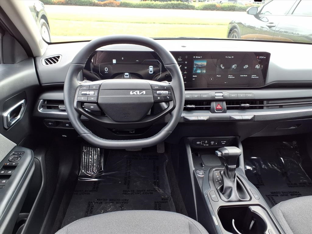 2025 Kia K4 EX photo 12