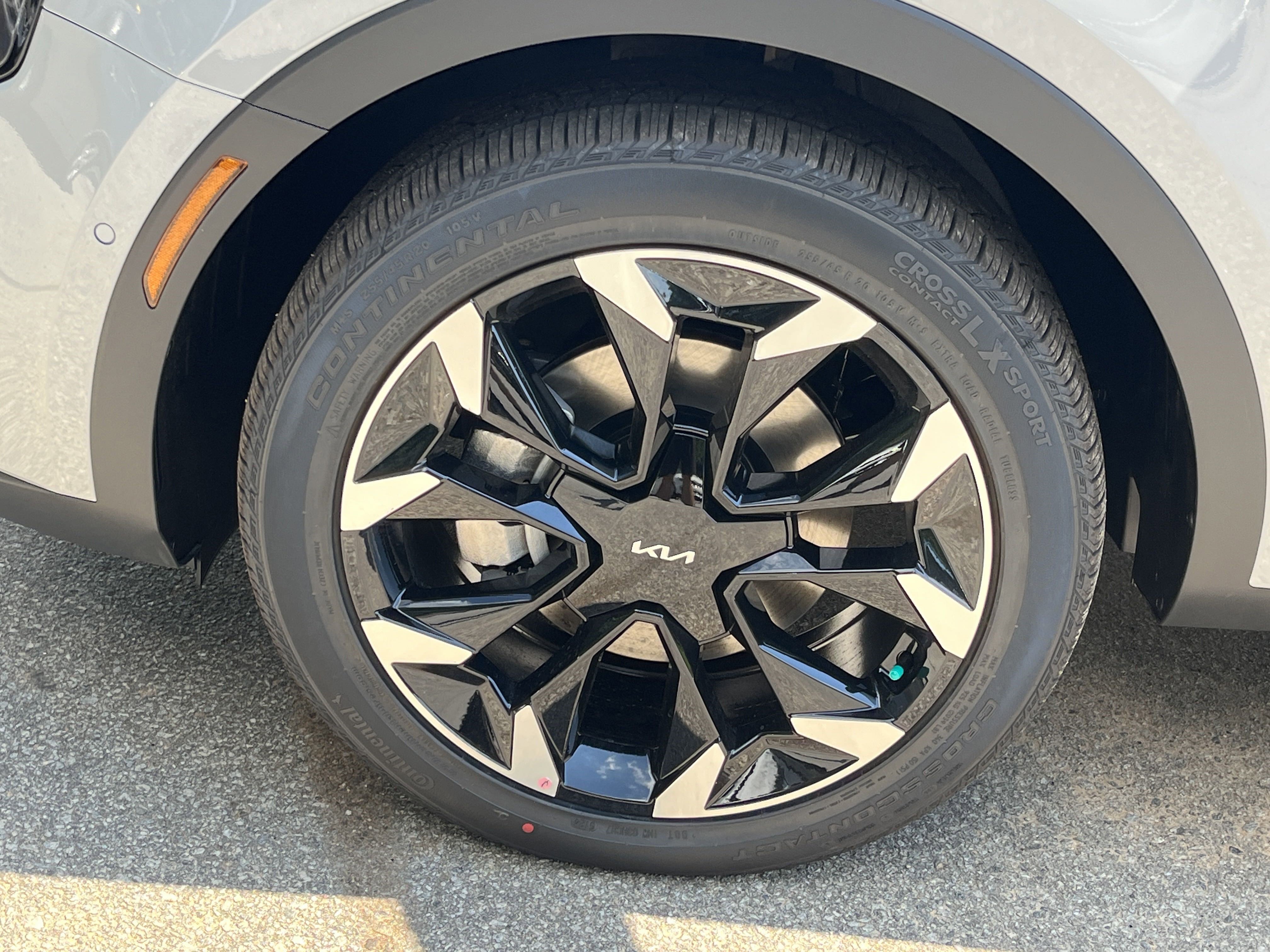 2025 Kia Sorento SX photo 7