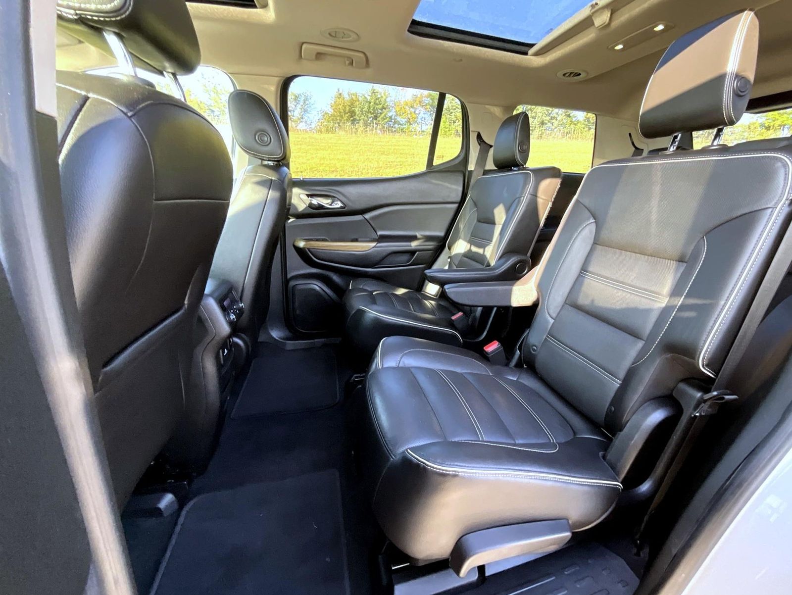2017 Gmc Acadia Denali photo 15