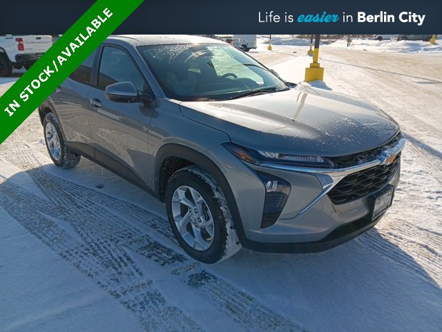 2026 Chevrolet Trax LS's photo