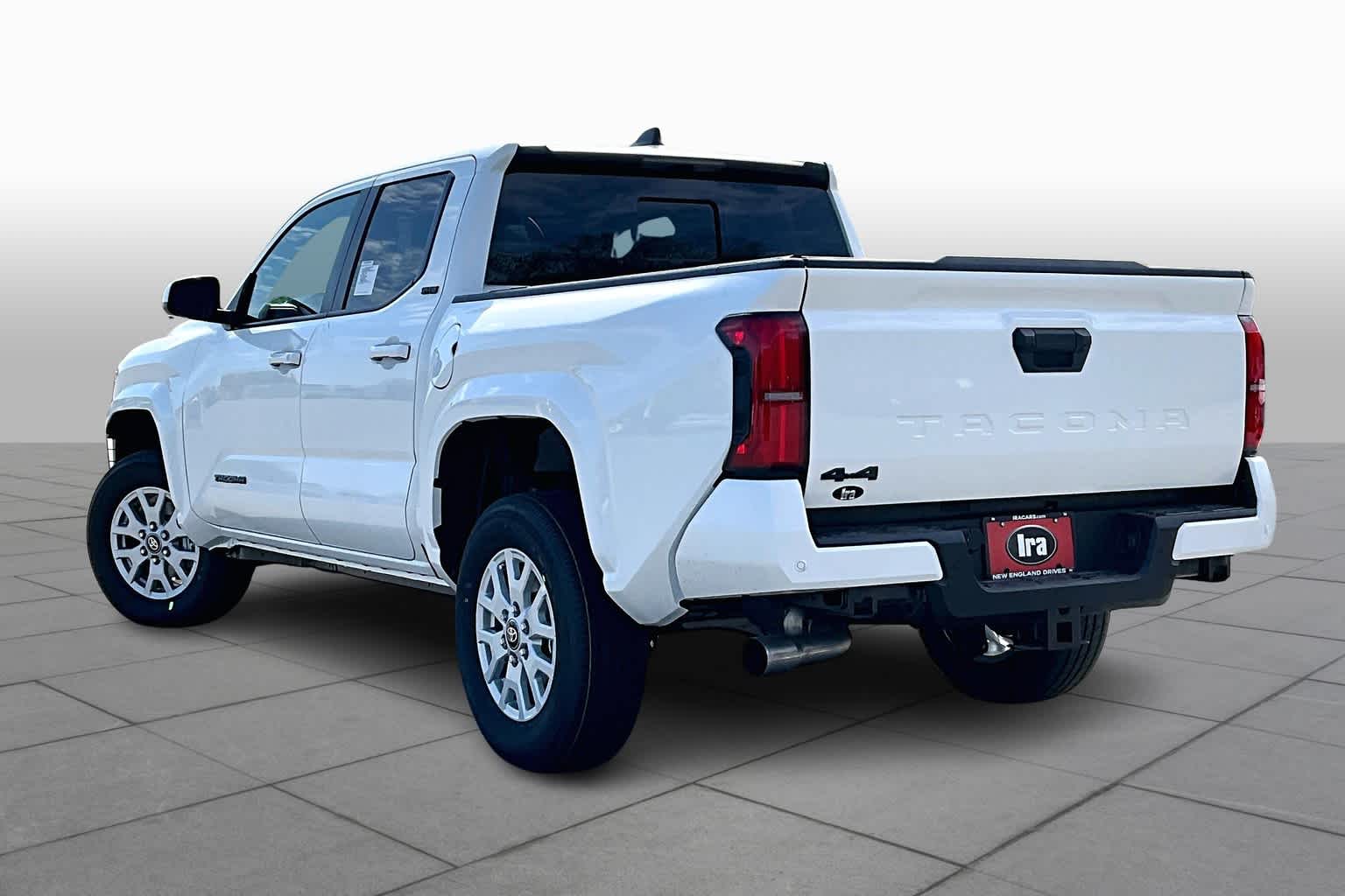 2025 Toyota Tacoma SR5 4x4 Double Cab photo 12
