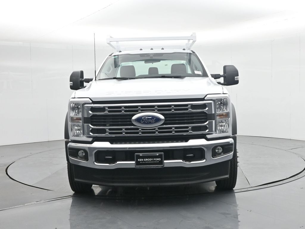2025 Ford F-450 photo 25