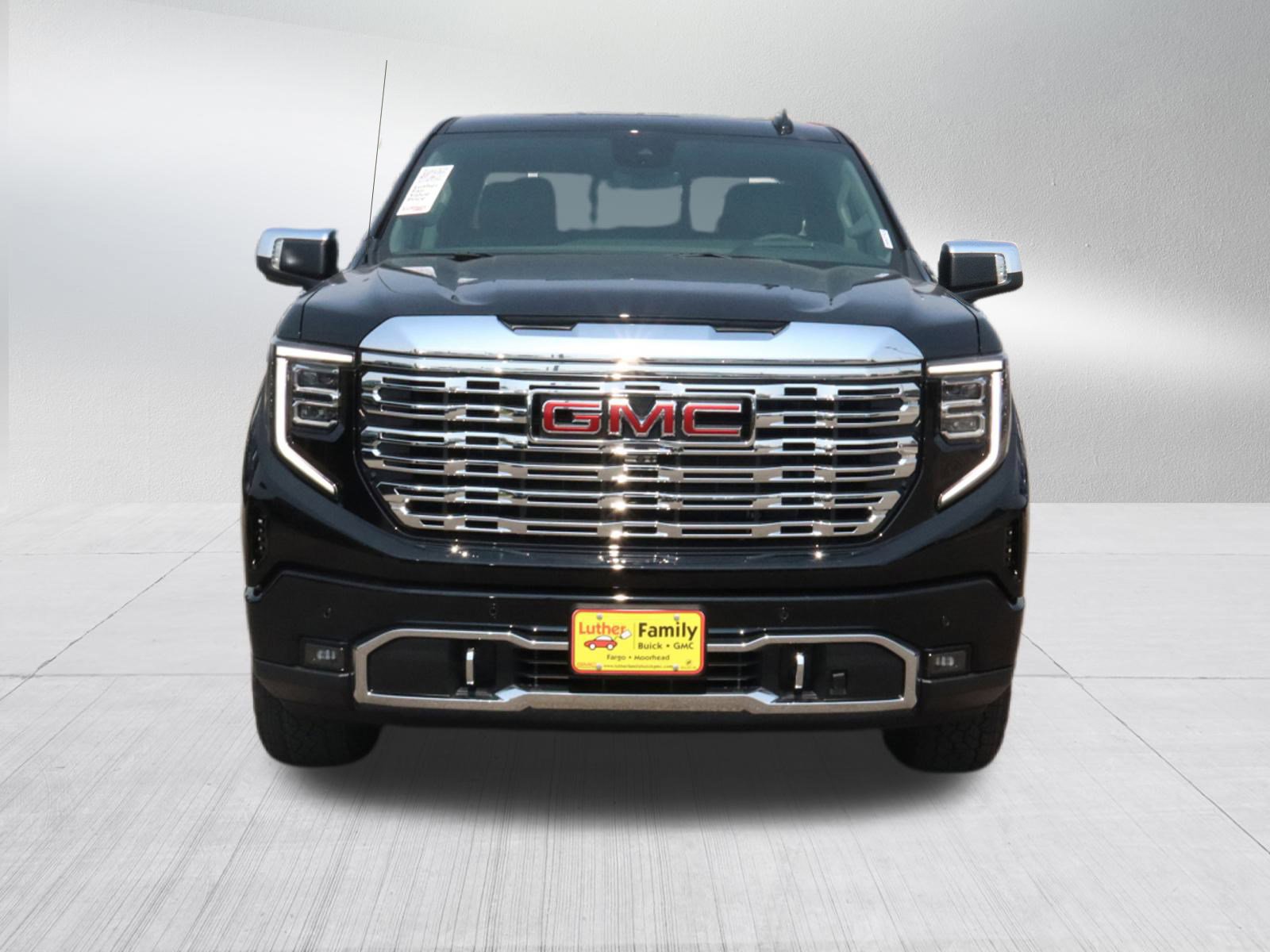 2026 Gmc Sierra 1500 Denali photo 2