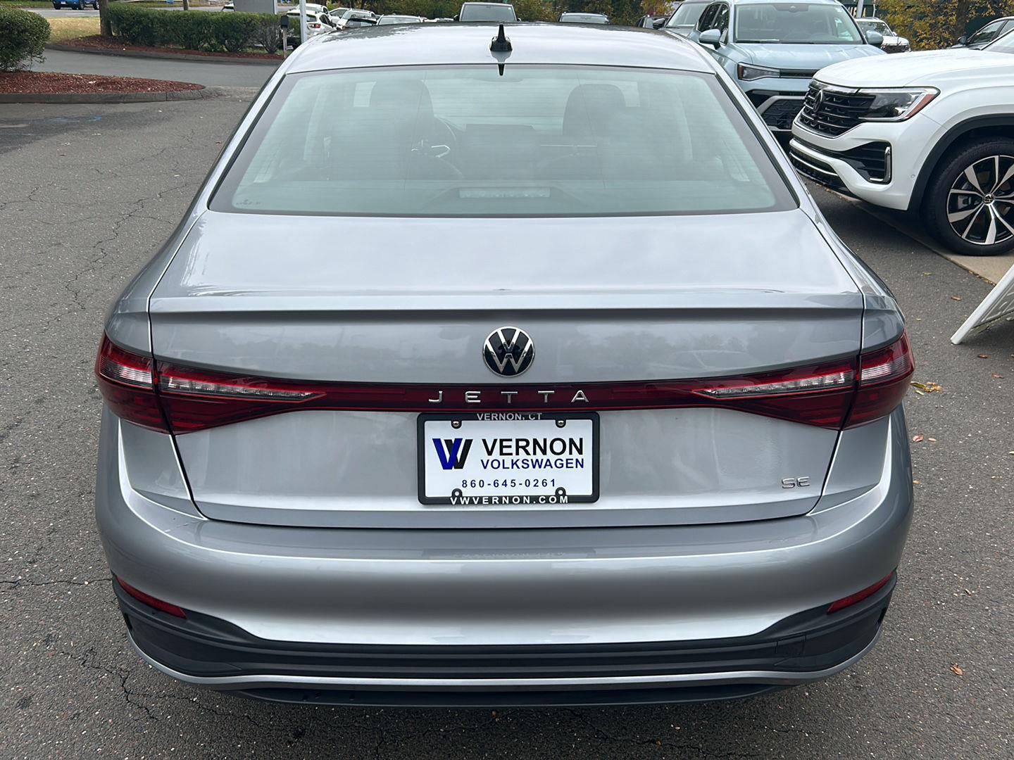 2025 Volkswagen Jetta SE photo 4