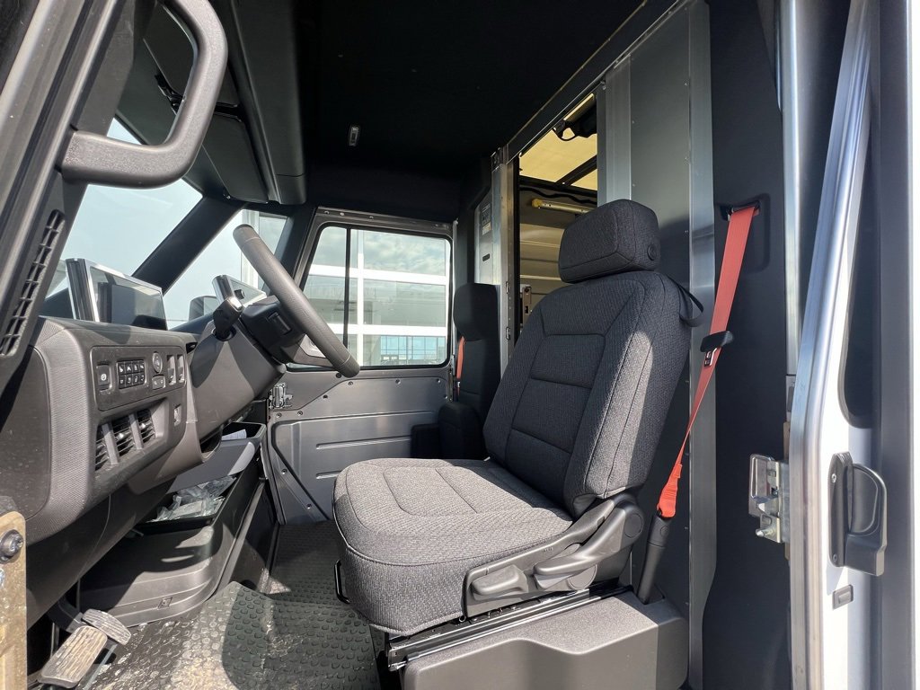 2025 Chevrolet BrightDrop 400 photo 6