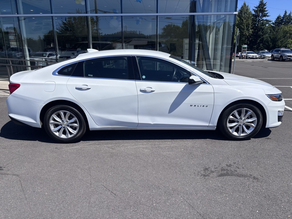 2023 Chevrolet Malibu 1LT photo 4