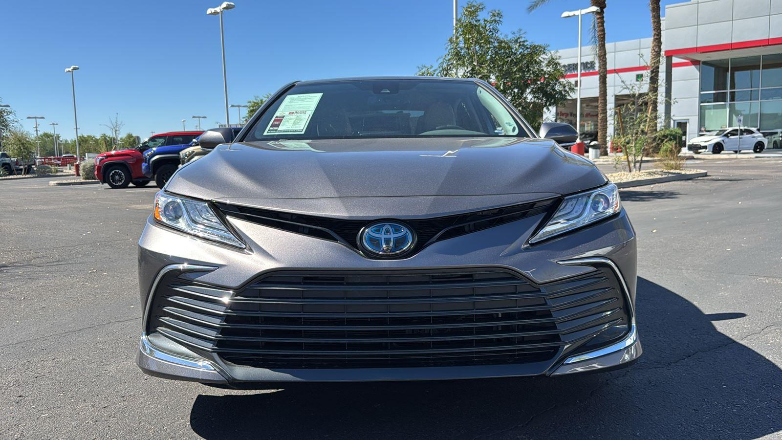 2023 Toyota Camry Hybrid XLE photo 2