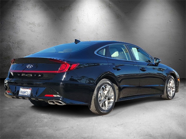 2023 Hyundai Sonata SEL photo 2