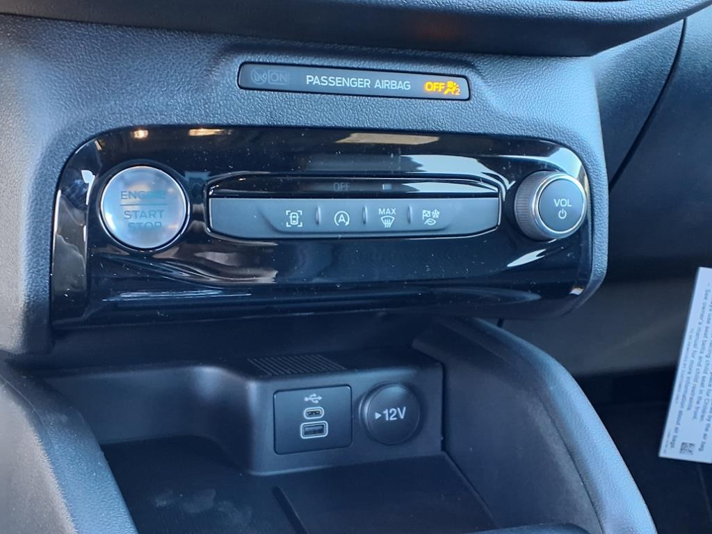 2025 Ford Escape ST-Line photo 12