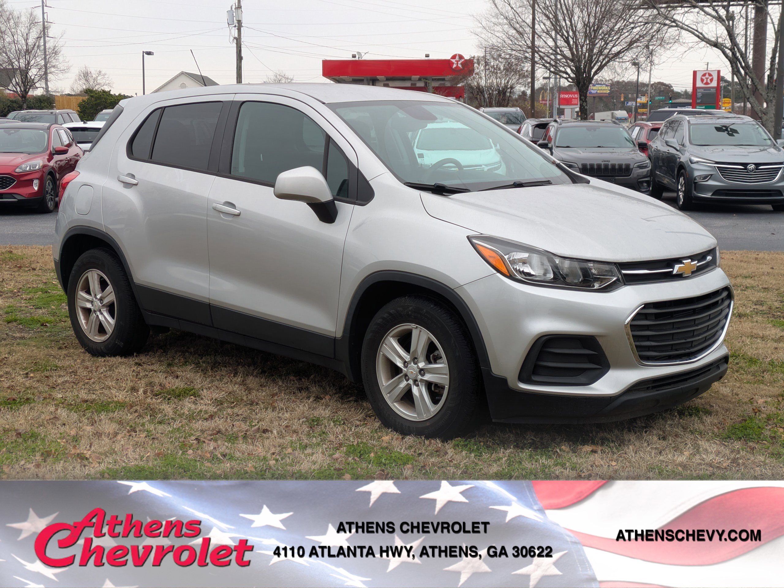 2022 Chevrolet Trax LS's photo