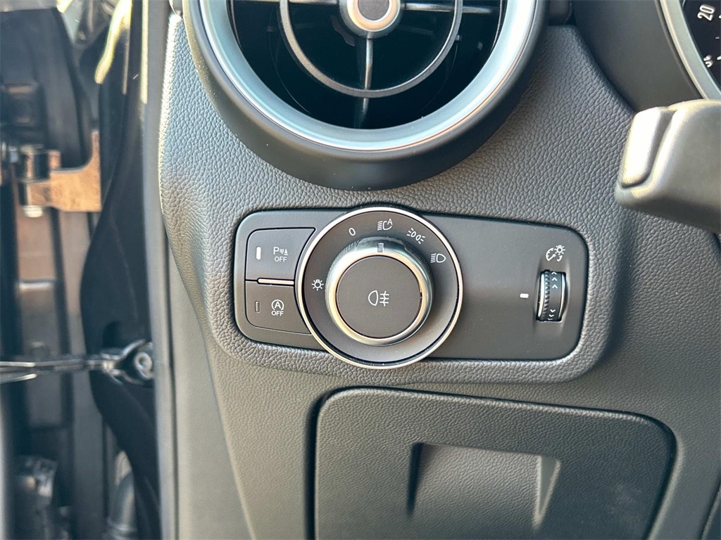 2025 Alfa Romeo Stelvio Sprint Base photo 22