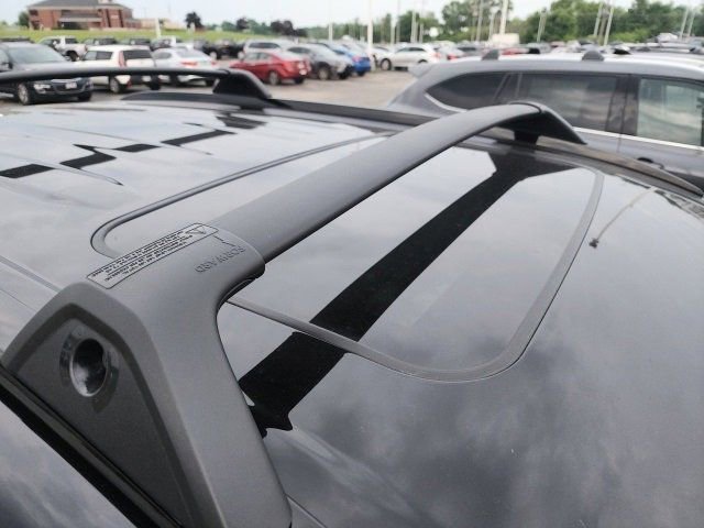 2025 Toyota RAV4 XLE photo 9
