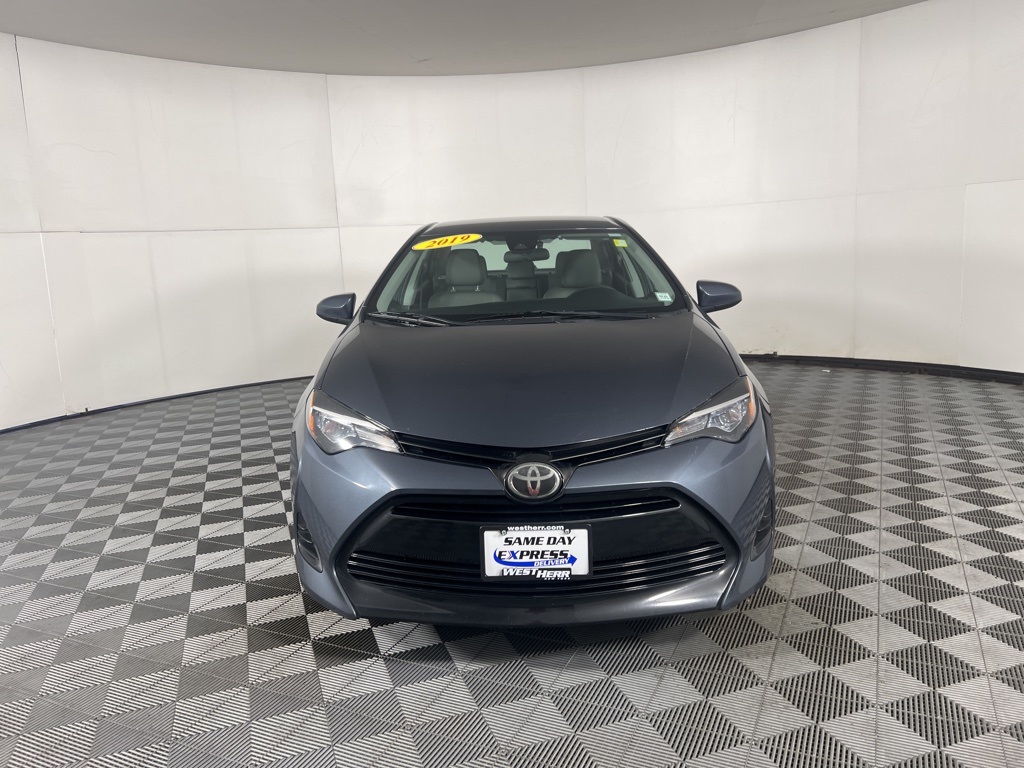 2019 Toyota Corolla LE photo 15