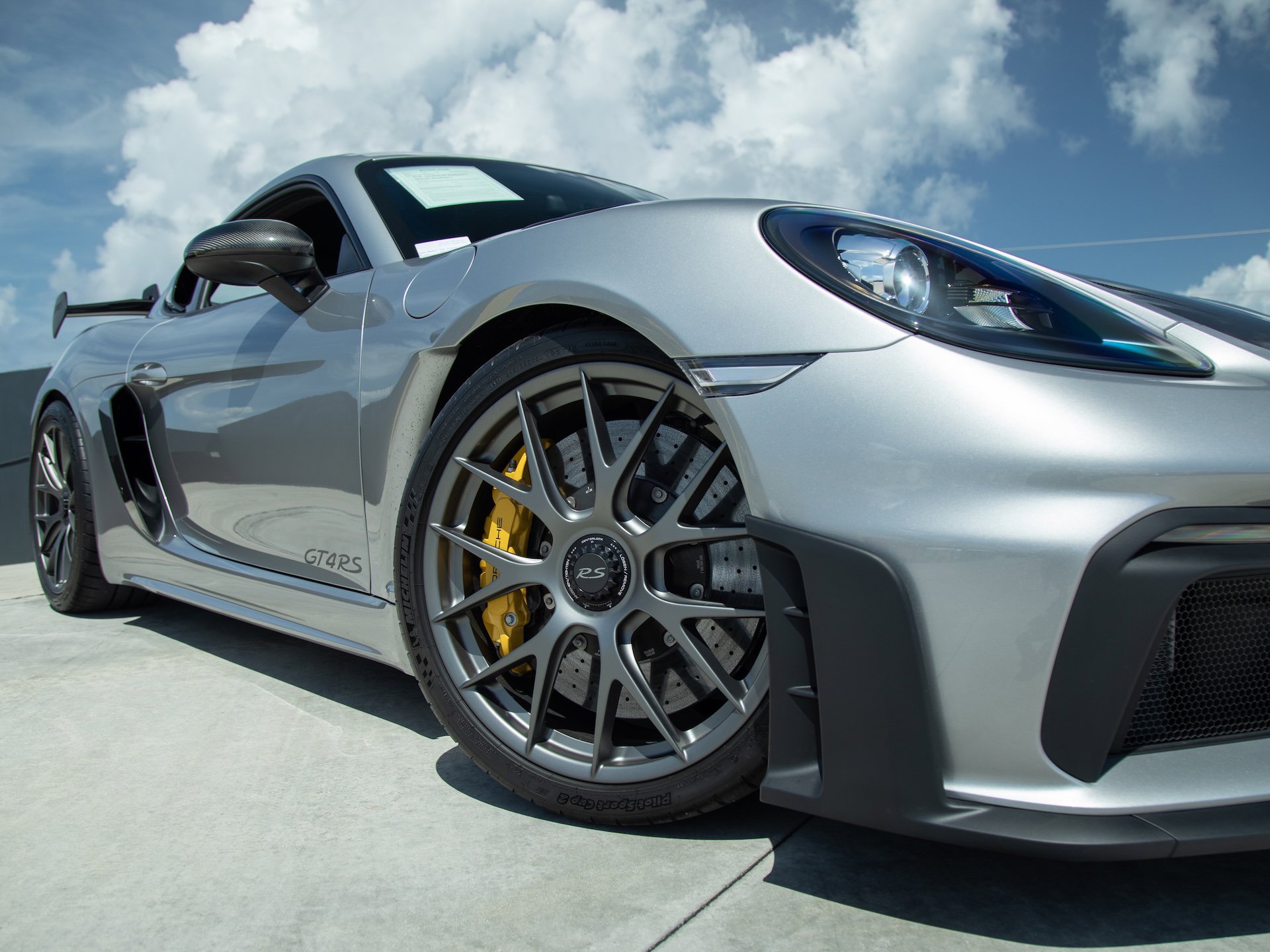 2025 Porsche Cayman GT4 RS photo 12