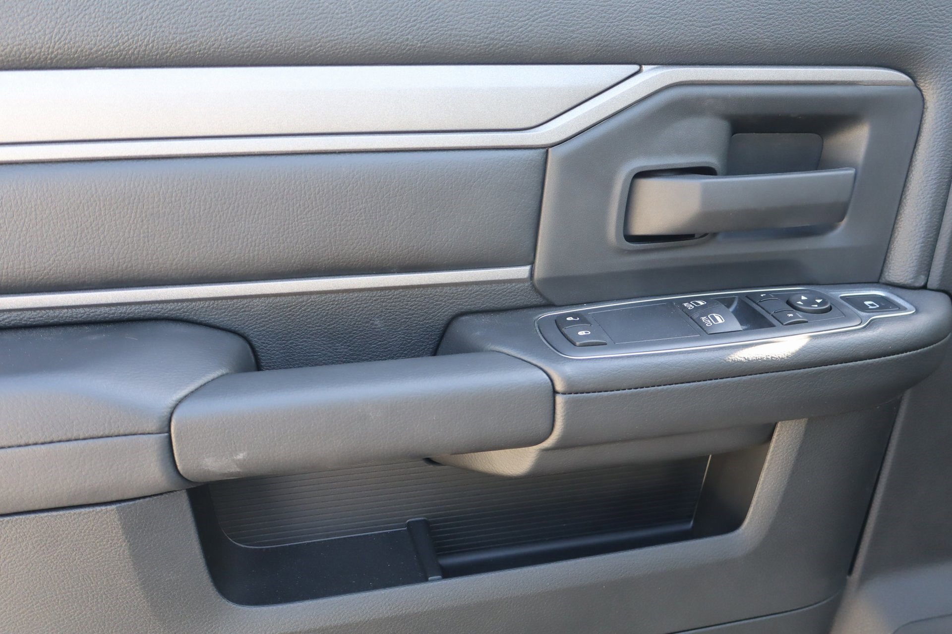2024 Ram 5500 Tradesman photo 18