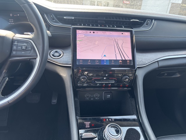 2022 Jeep Grand Cherokee Limited photo 13