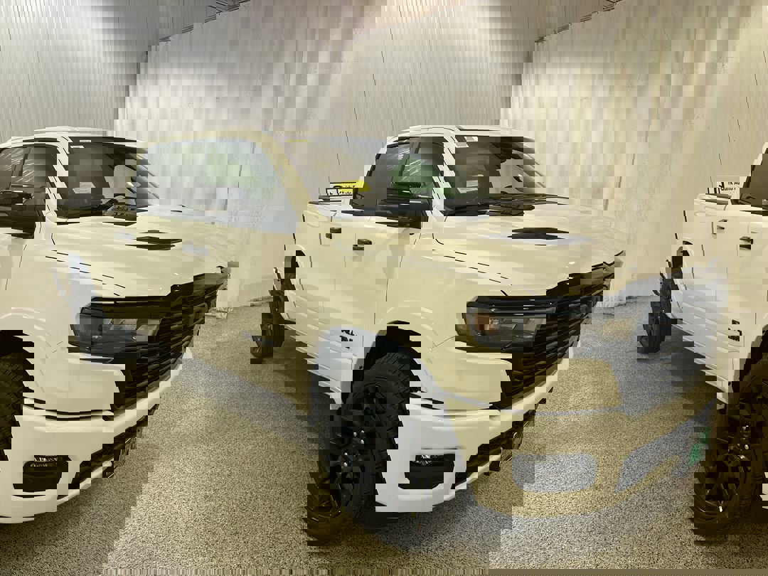 2026 RAM Ram 1500 Pickup Laramie's photo