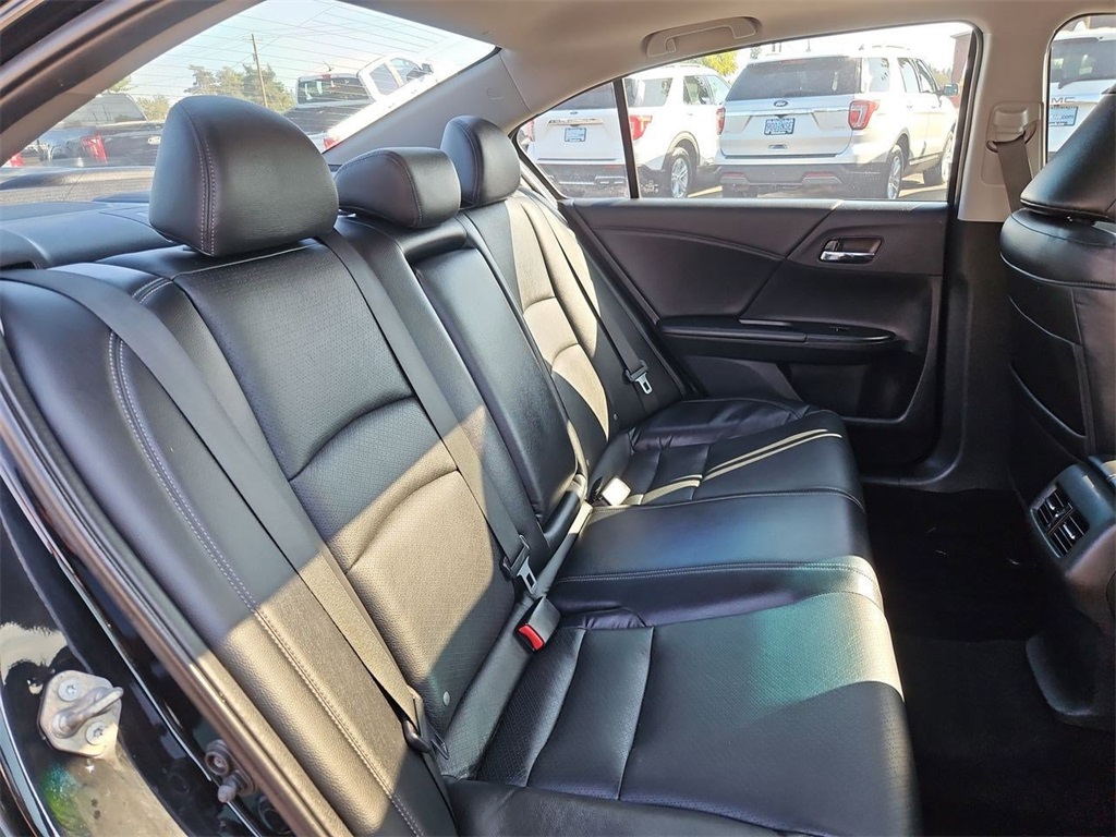 2015 Honda Accord EX-L photo 27