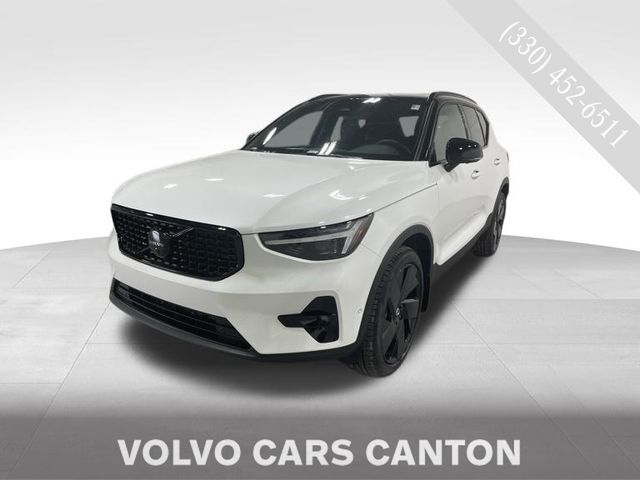 2026 Volvo XC40 Ultra Black Edition's photo