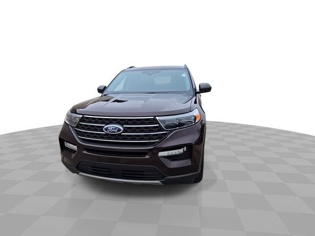 2023 Ford Explorer XLT photo 3
