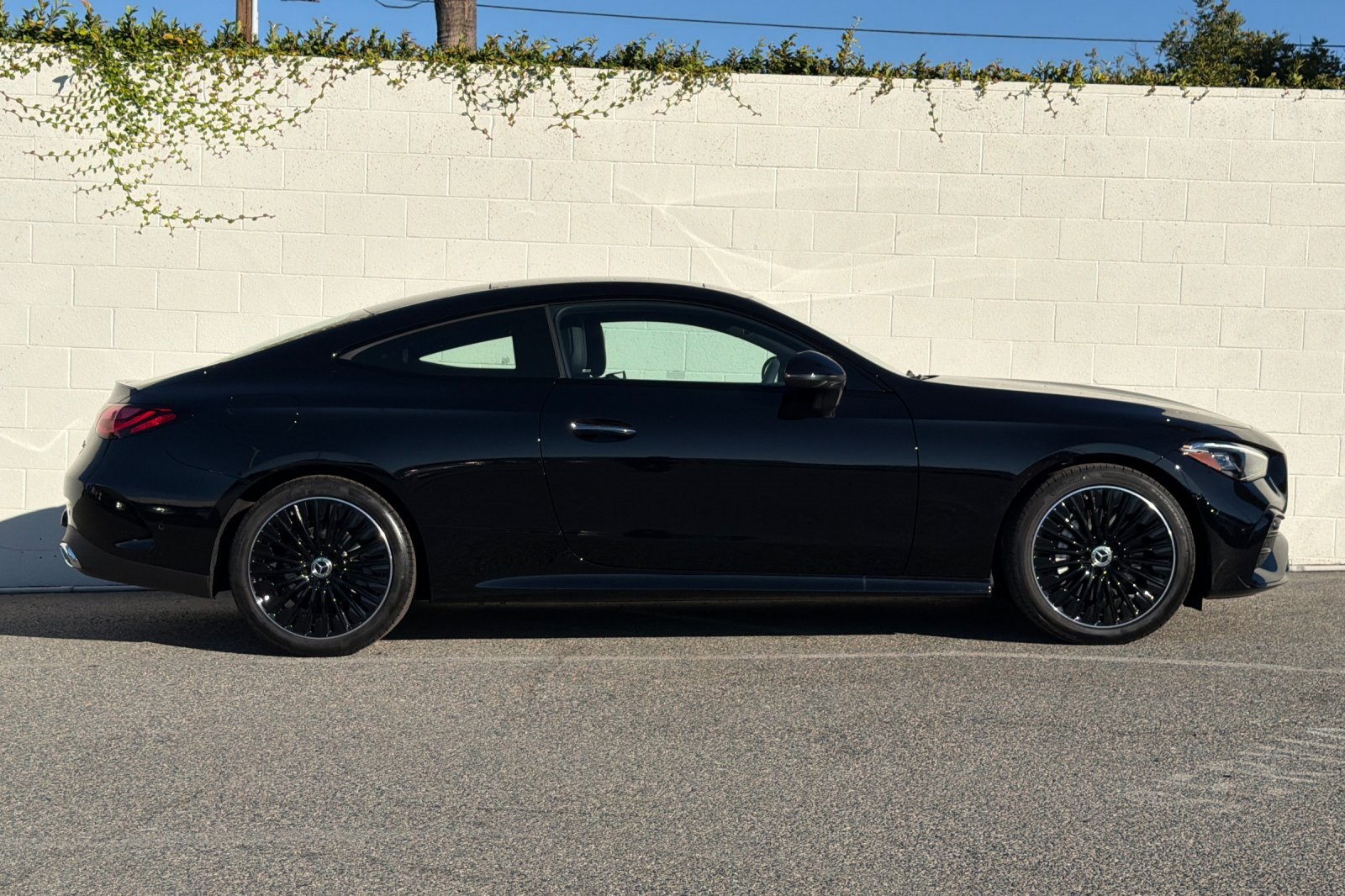 2026 Mercedes Benz CLE 300 4MATIC photo 4