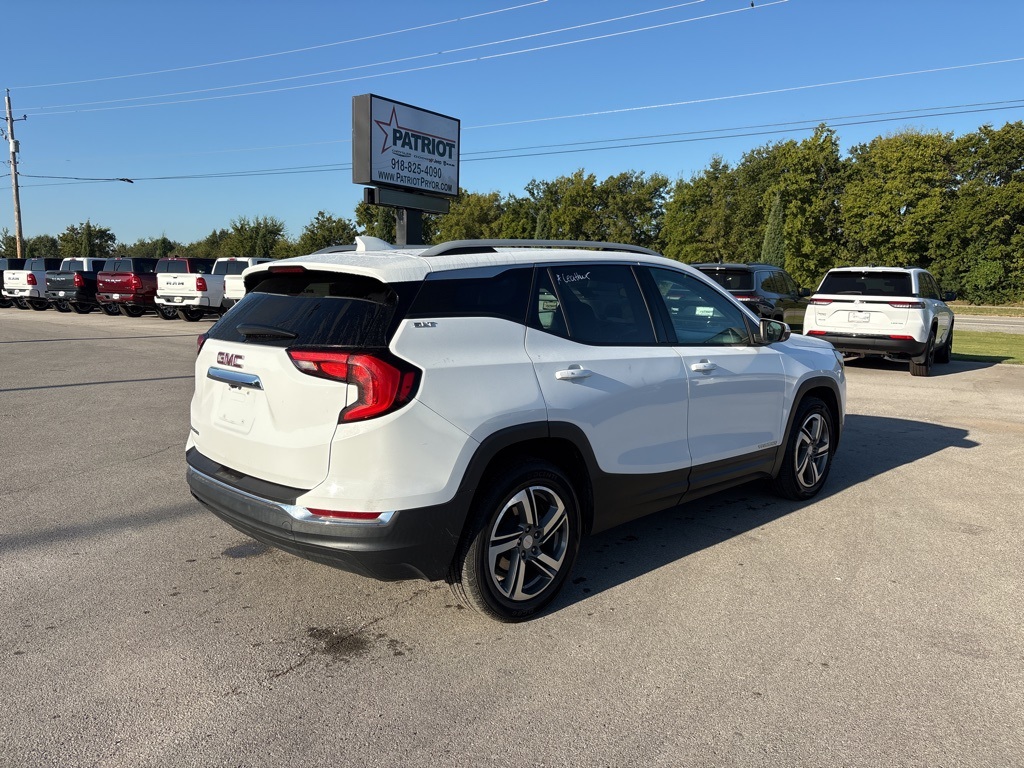 2020 Gmc Terrain SLT photo 2