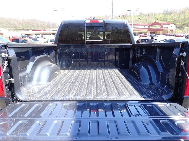 2025 Ram 1500 Laramie photo 4