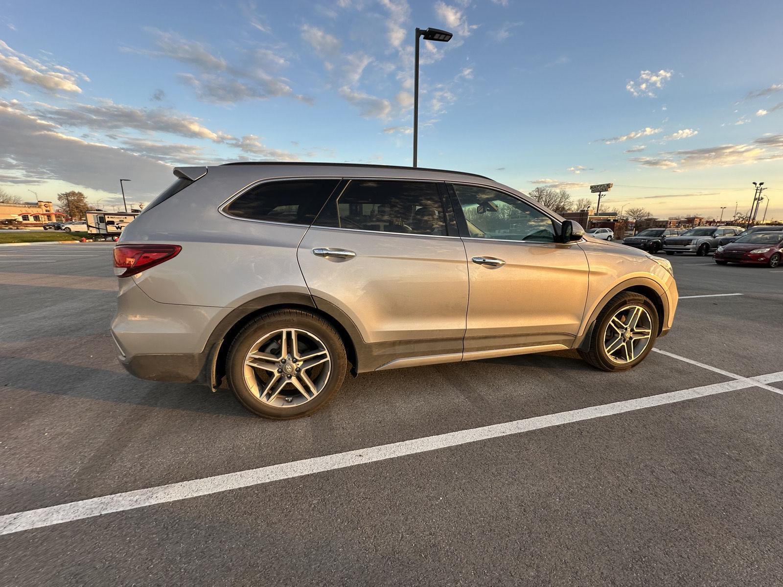 2018 Hyundai Santa Fe Limited Ultimate photo 4