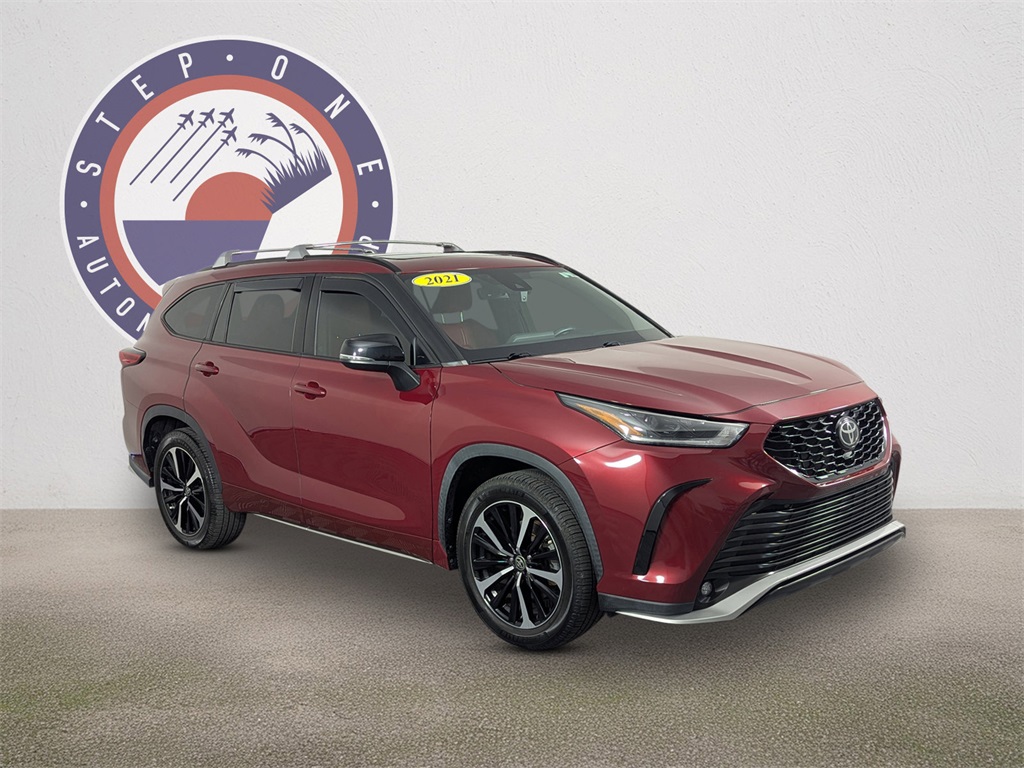 2021 Toyota Highlander XSE photo 2