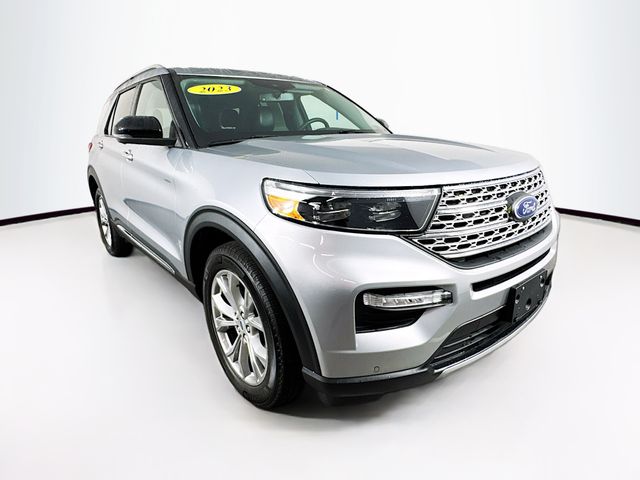 2023 Ford Explorer Limited's photo