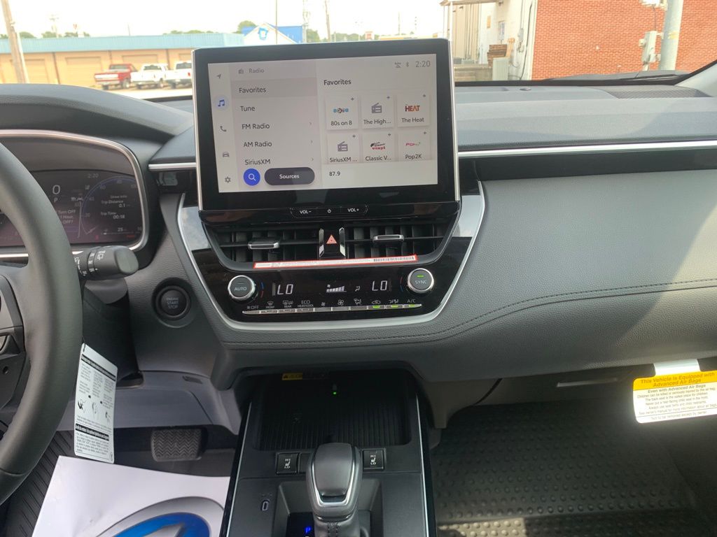 2026 Toyota Corolla Cross XLE photo 20