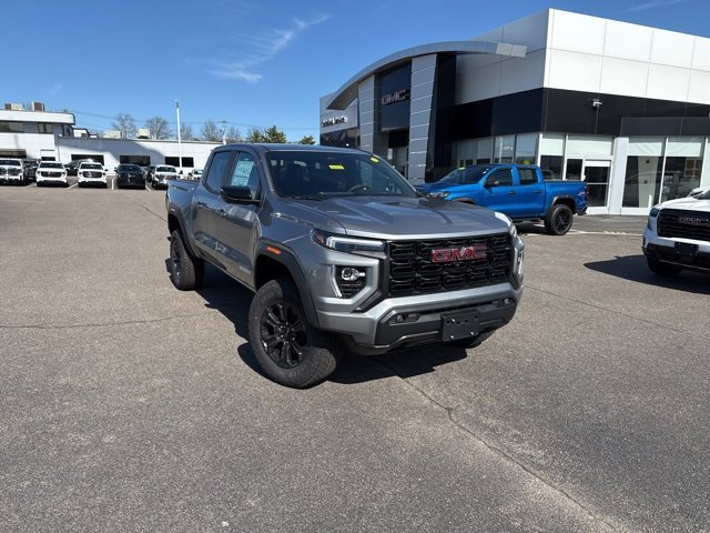 2025 GMC Canyon Elevation's photo