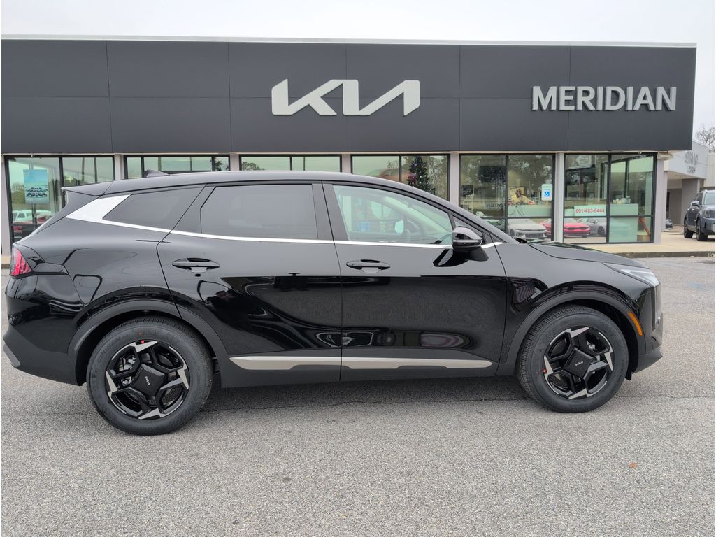 2026 Kia Sportage EX photo 4