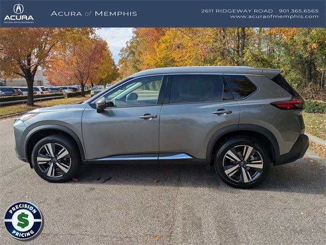 2023 Nissan Rogue SL photo 2