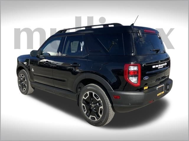 2024 Ford Bronco Sport Outer Banks photo 2